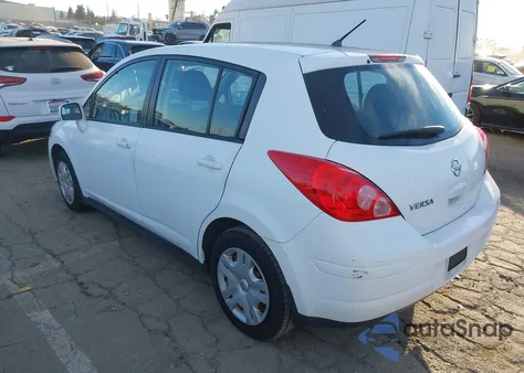 2011 Nissan Versa 1.8S z USA, uszkodzony, nr VIN 3N1BC1CP1BL368968